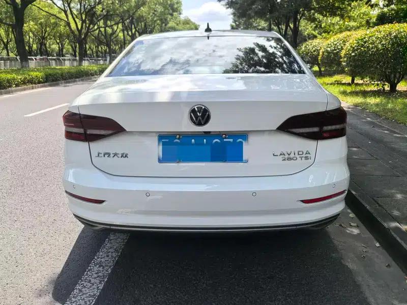 2022 Volkswagen Lavida 280TSI DSG Comfort Edition — миниатюра 4