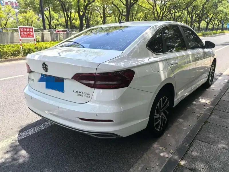 2022 Volkswagen Lavida 280TSI DSG Comfort Edition — миниатюра 5