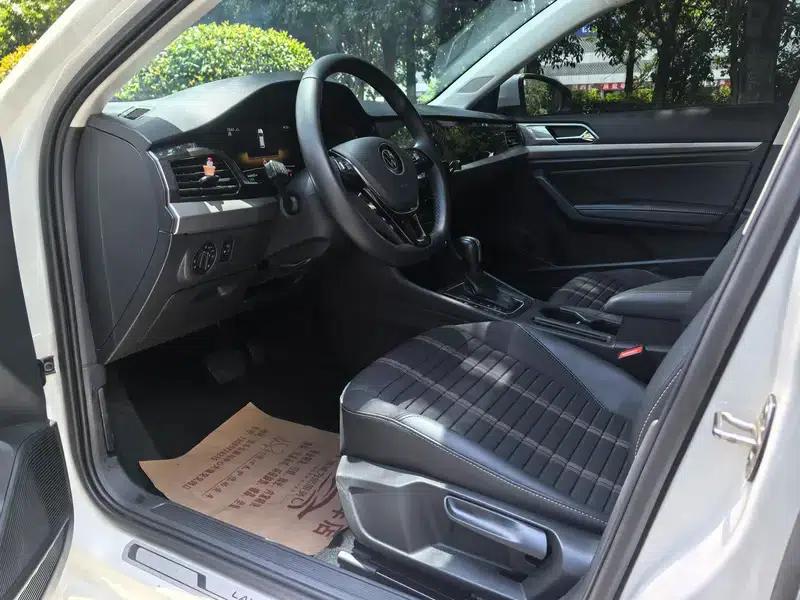 2022 Volkswagen Lavida 280TSI DSG Comfort Edition — миниатюра 8