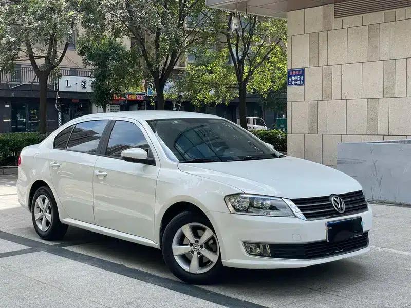 2017 Volkswagen Lavida 1.6L Automatic Comfort Edition — миниатюра 3