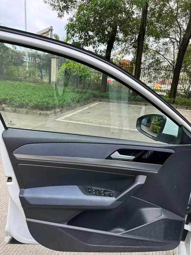 2023 Volkswagen Lavida 1.5L Automatic Comfort Edition — миниатюра 13