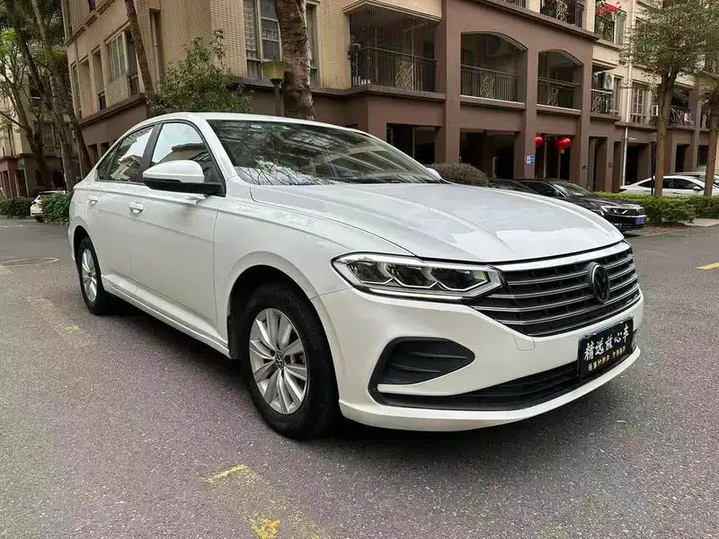 2023 Volkswagen Lavida Facelift 1.5L Automatic Comfort Edition — миниатюра 3