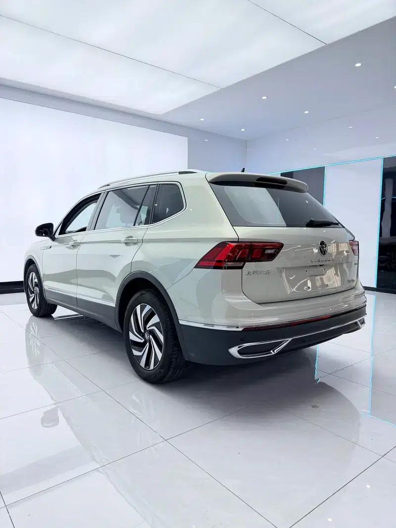 Tiguan L 2022 330TSI Automatic 2WD Smart Edition — миниатюра 4