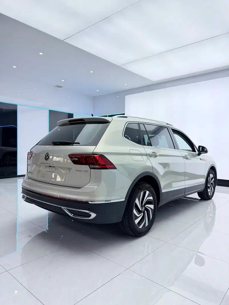 Tiguan L 2022 330TSI Automatic 2WD Smart Edition — миниатюра 6