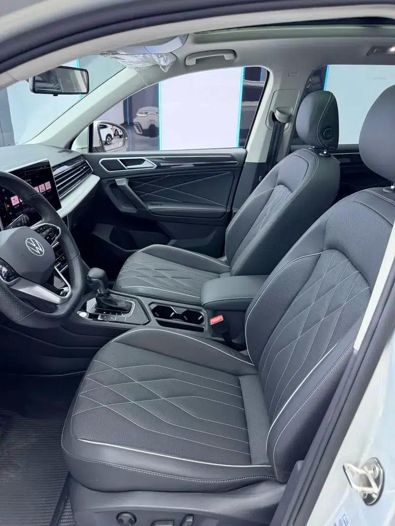 Tiguan L 2022 330TSI Automatic 2WD Smart Edition — миниатюра 9