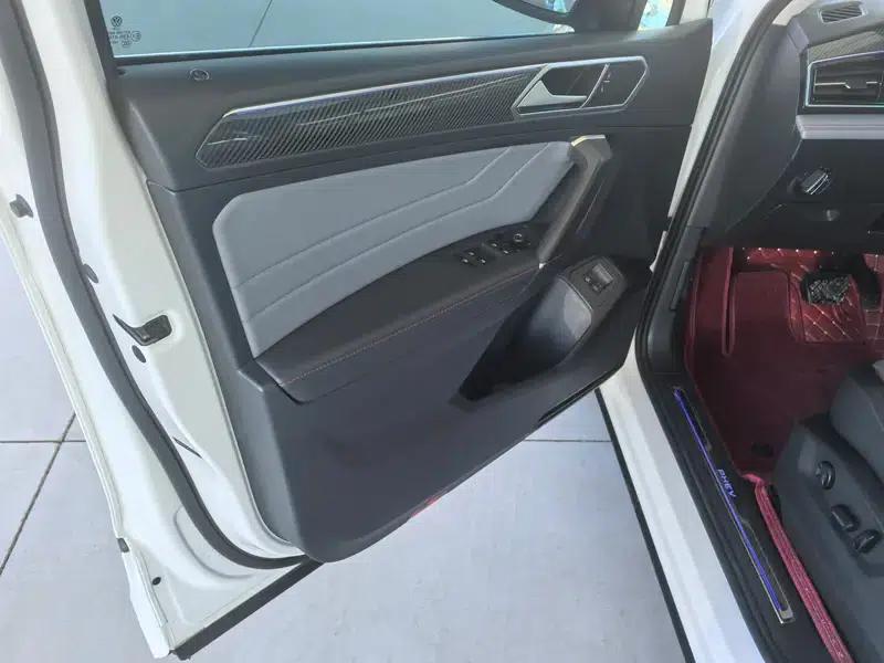Tiguan L PHEV 2022 430PHEV Plug-in Hybrid Flagship Edition — миниатюра 19
