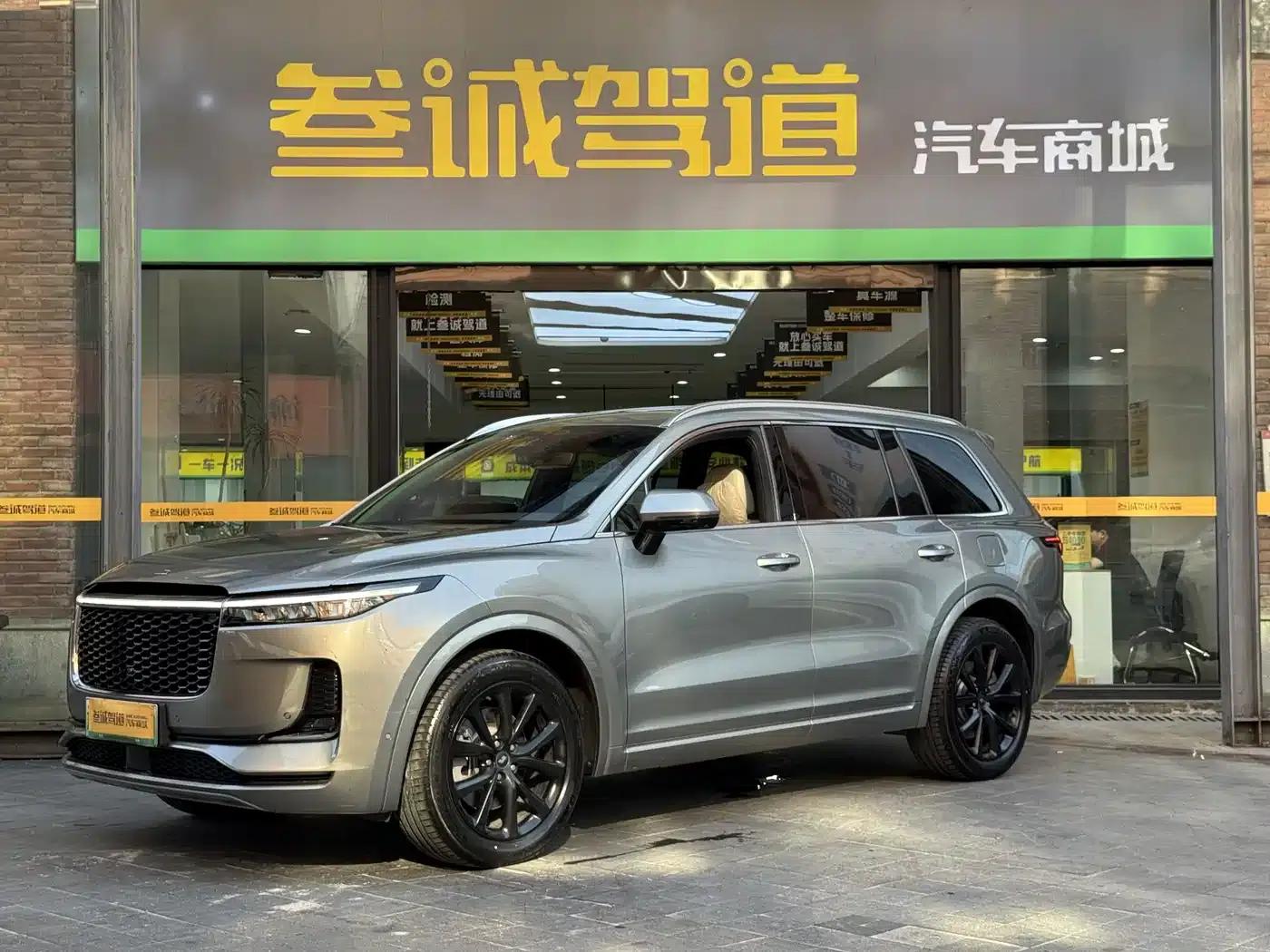 Li Auto ONE 2021 Extended Range 6-Seater — миниатюра 1