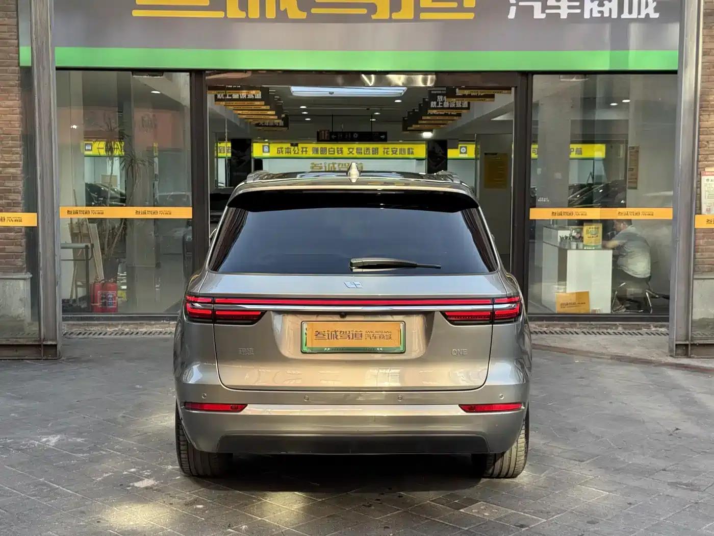 Li Auto ONE 2021 Extended Range 6-Seater — миниатюра 5