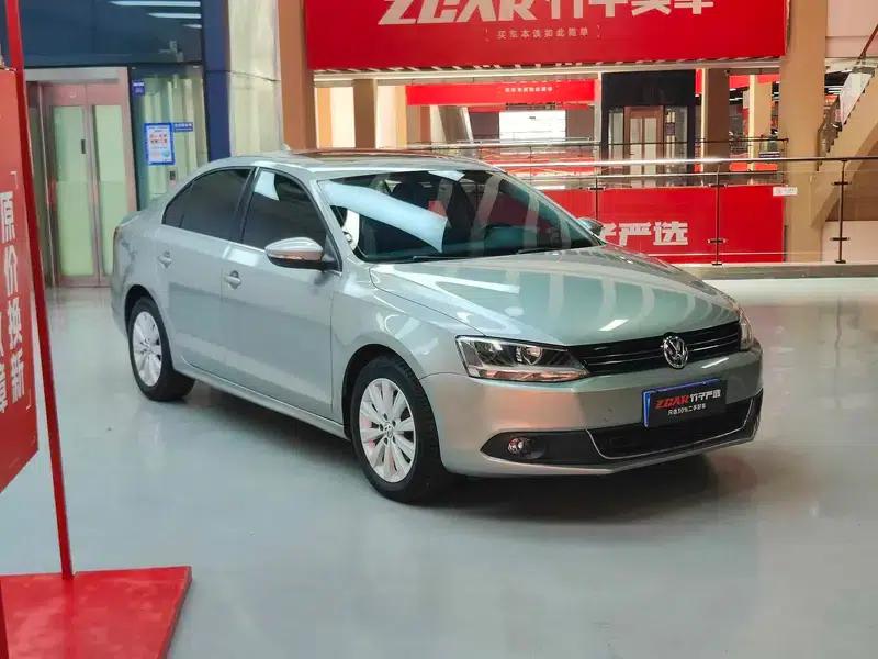 2014 Volkswagen Sagitar Facelift 1.6L Automatic Comfort Model — миниатюра 3