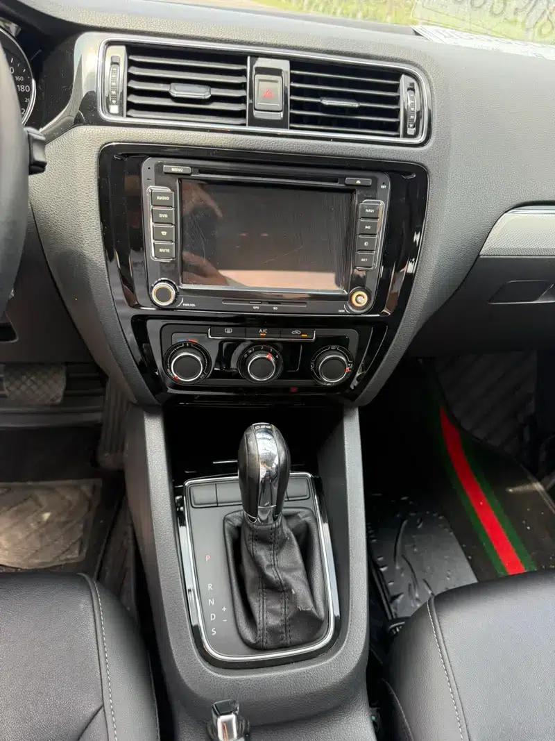 Sagitar 2016 230TSI 25th Anniversary Edition — миниатюра 15