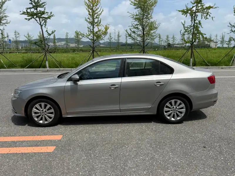 Sagitar 2016 230TSI 25th Anniversary Edition — миниатюра 4