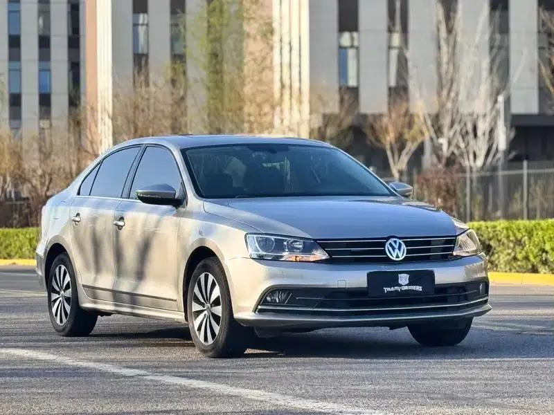 2018 Volkswagen Sagitar 1.6L Automatic Comfort Model — миниатюра 3