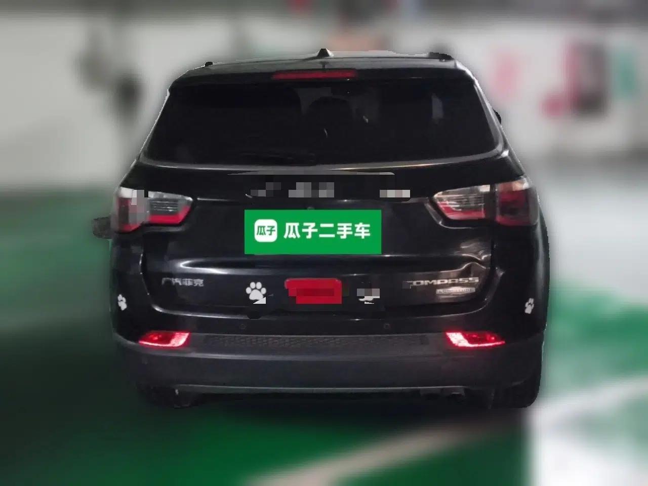 Jeep Compass 2019 200T Automatic Family Edition - Connected Large Screen Version — миниатюра 5