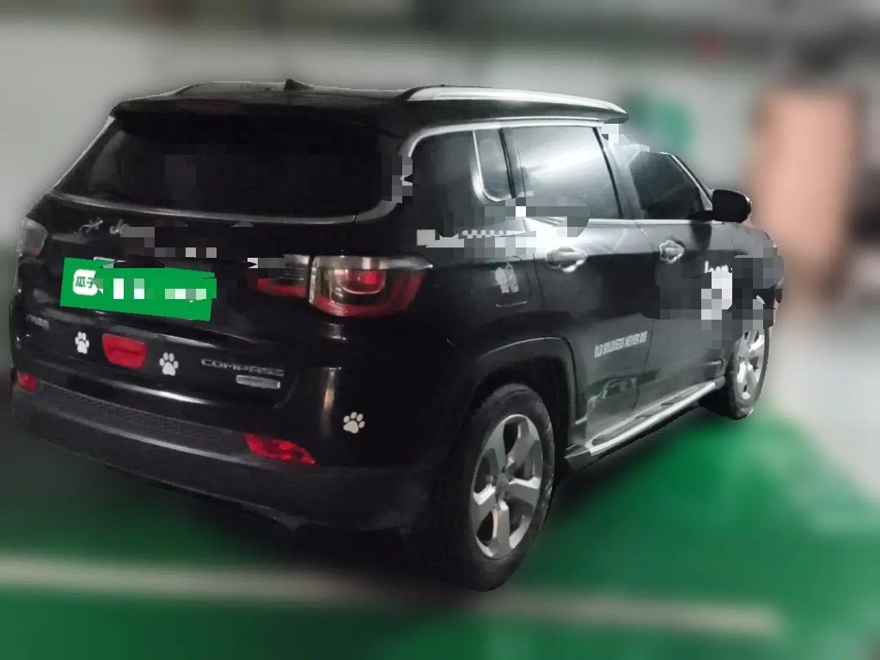 Jeep Compass 2019 200T Automatic Family Edition - Connected Large Screen Version — миниатюра 6