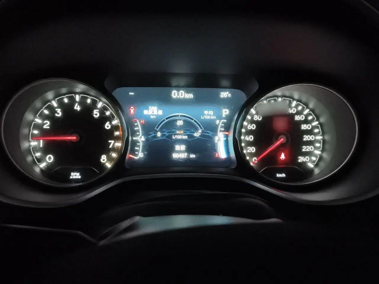 Jeep Compass 2019 200T Automatic Family Edition - Connected Large Screen Version — миниатюра 10