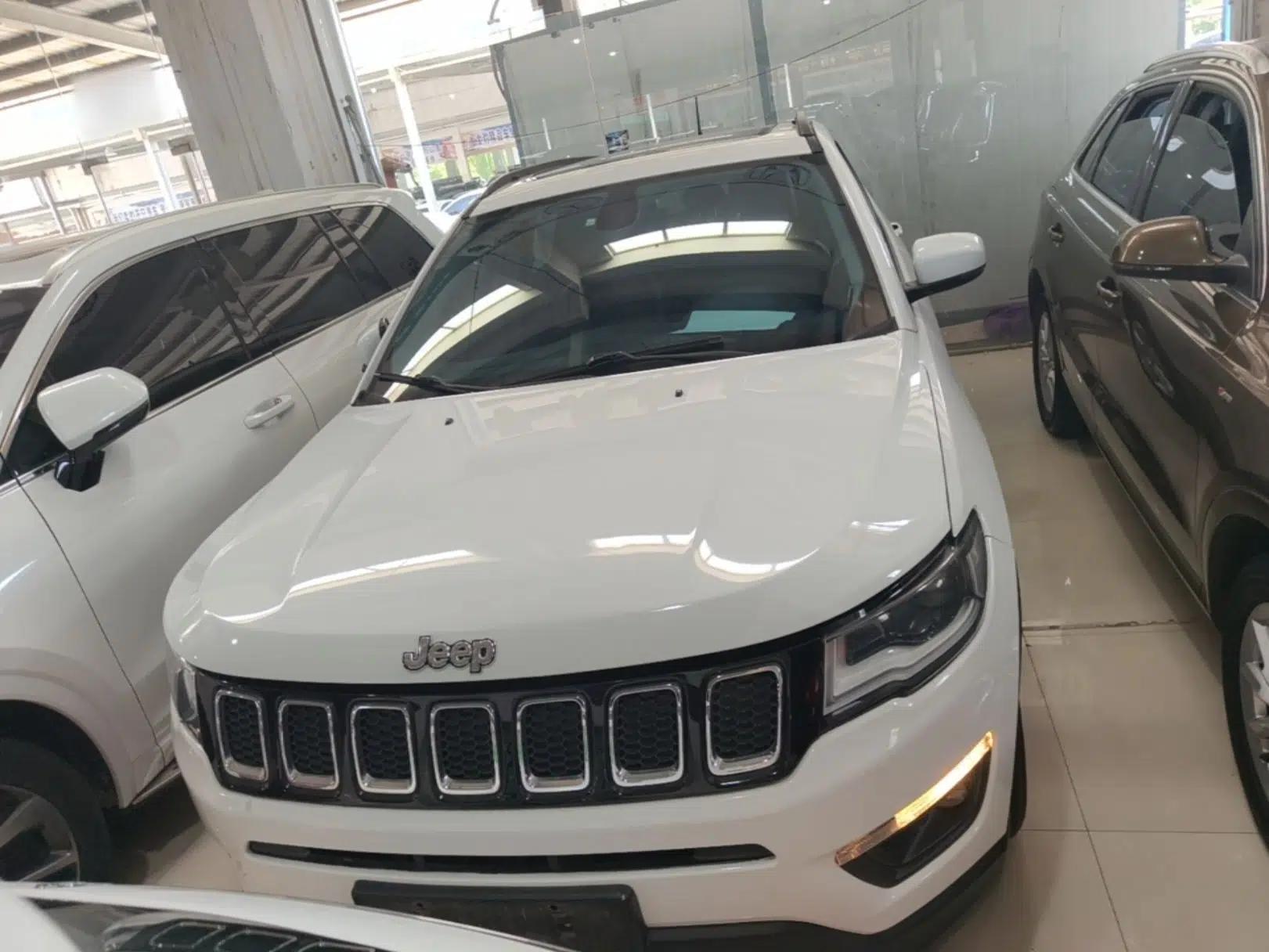 Jeep Compass 2017 200T Automatic Family Edition — миниатюра 2