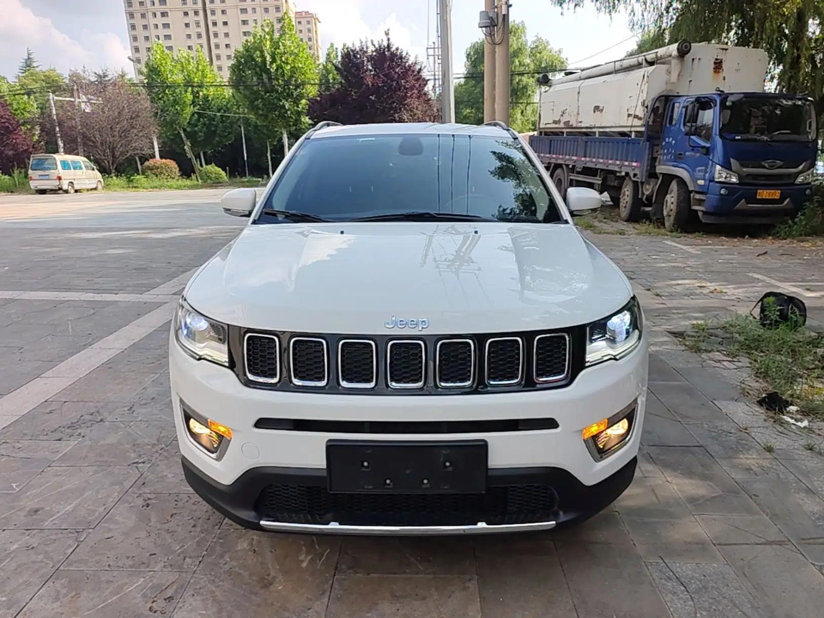 Jeep Compass 2017 200T Automatic Family Edition — миниатюра 2