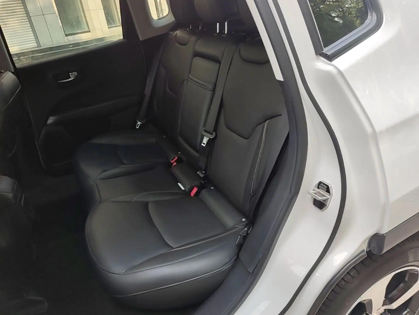 Jeep Compass 2017 200T Automatic Family Edition — миниатюра 20