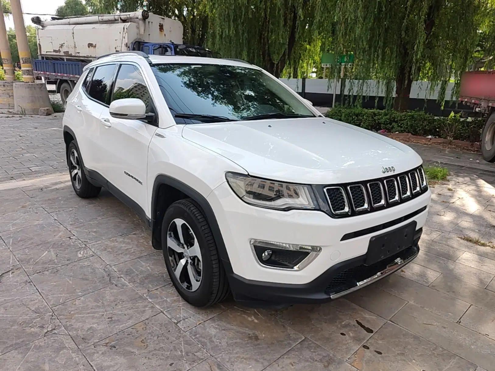 Jeep Compass 2017 200T Automatic Family Edition — миниатюра 3