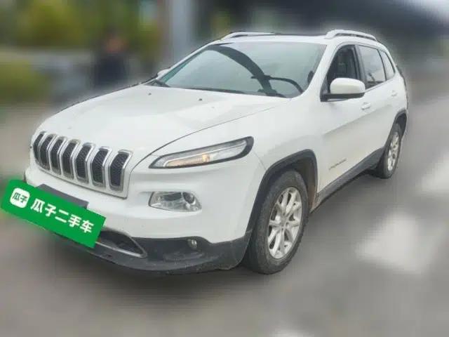 Jeep Cherokee 2017 2.0L Superior Edition