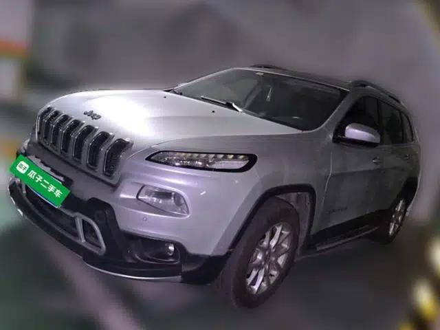 Jeep Cherokee 2016 2.4L Professional Edition