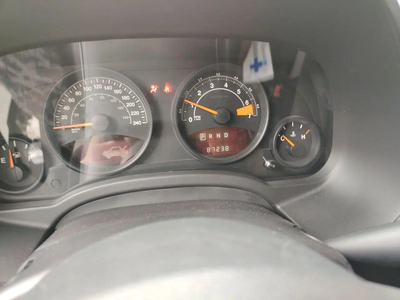 Jeep Patriot 2014 2.0L Sport Enhanced Edition — миниатюра 12