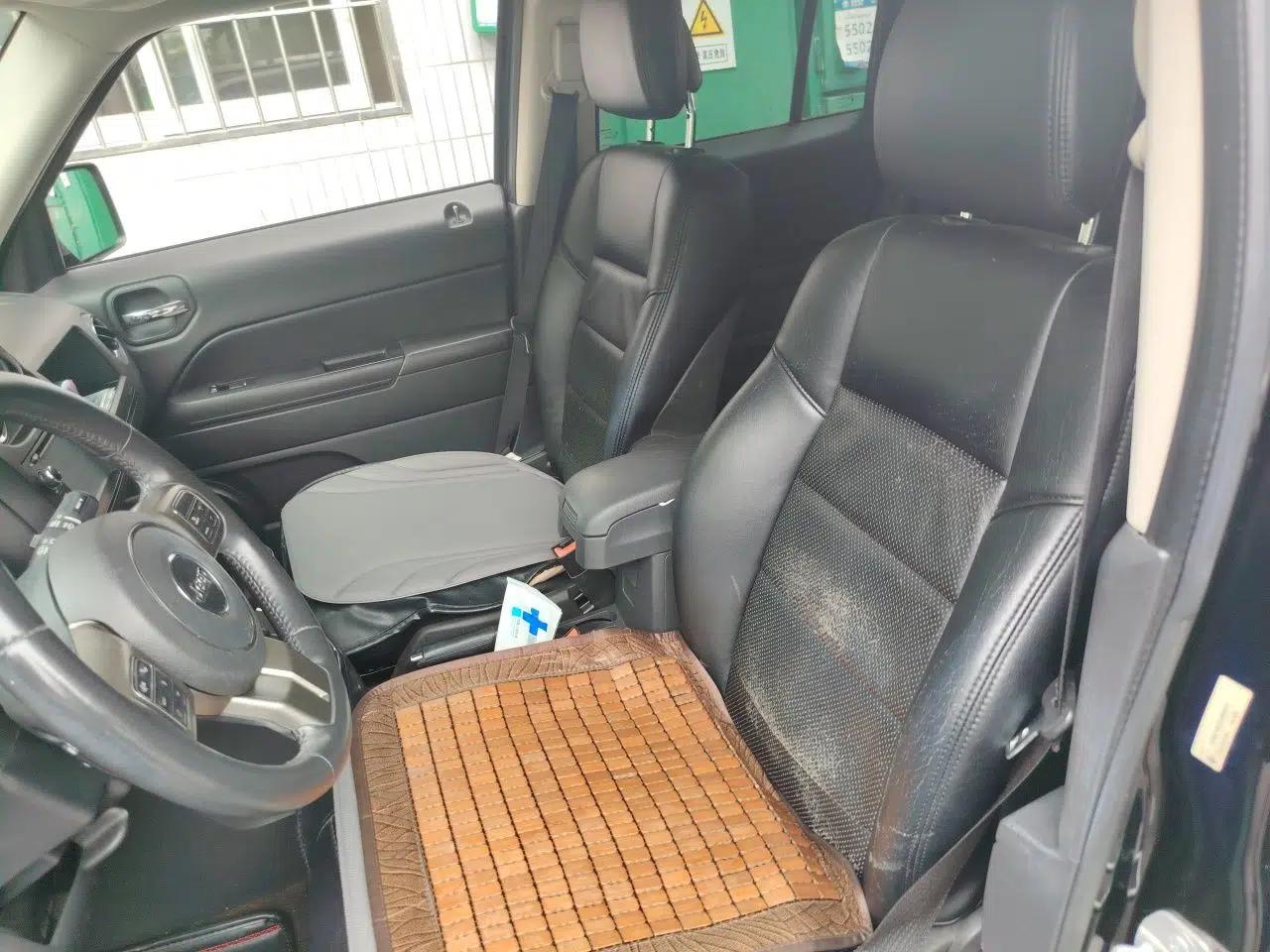 Jeep Patriot 2014 2.0L Sport Enhanced Edition — миниатюра 15