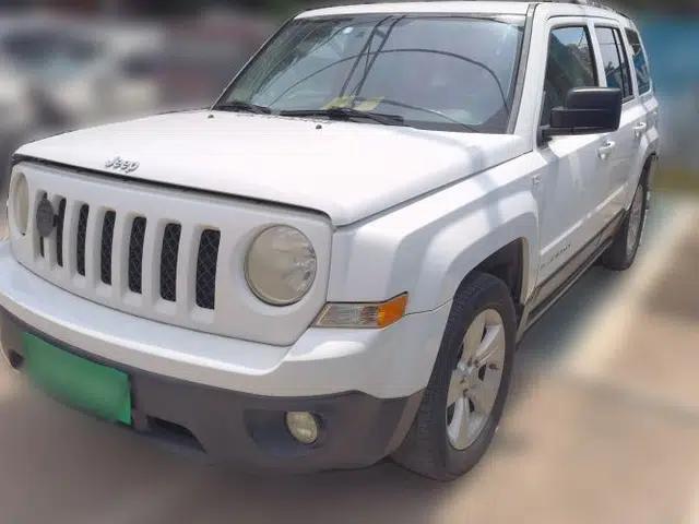 Jeep Patriot 2012 2.4 Luxury Edition