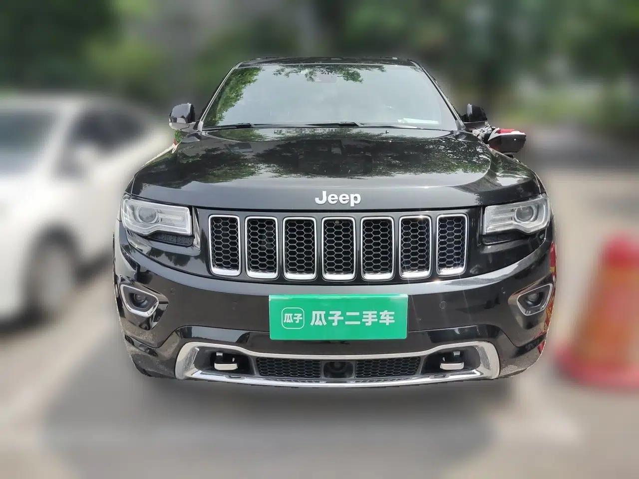 Jeep Grand Cherokee 2015 3.6L Luxury Navigation Edition — миниатюра 2