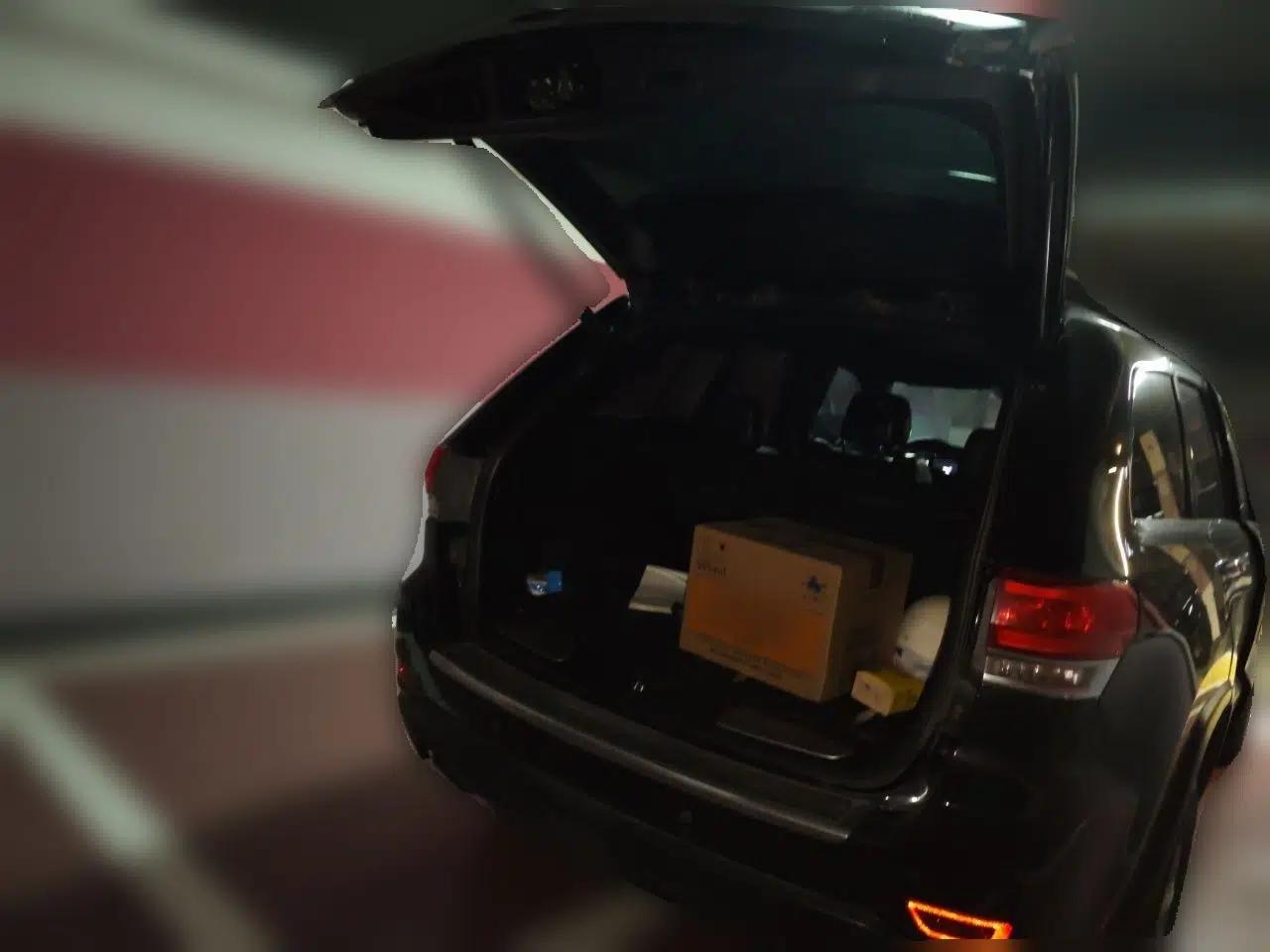 Jeep Grand Cherokee 2013 3.6L Luxury Navigation Edition — миниатюра 19