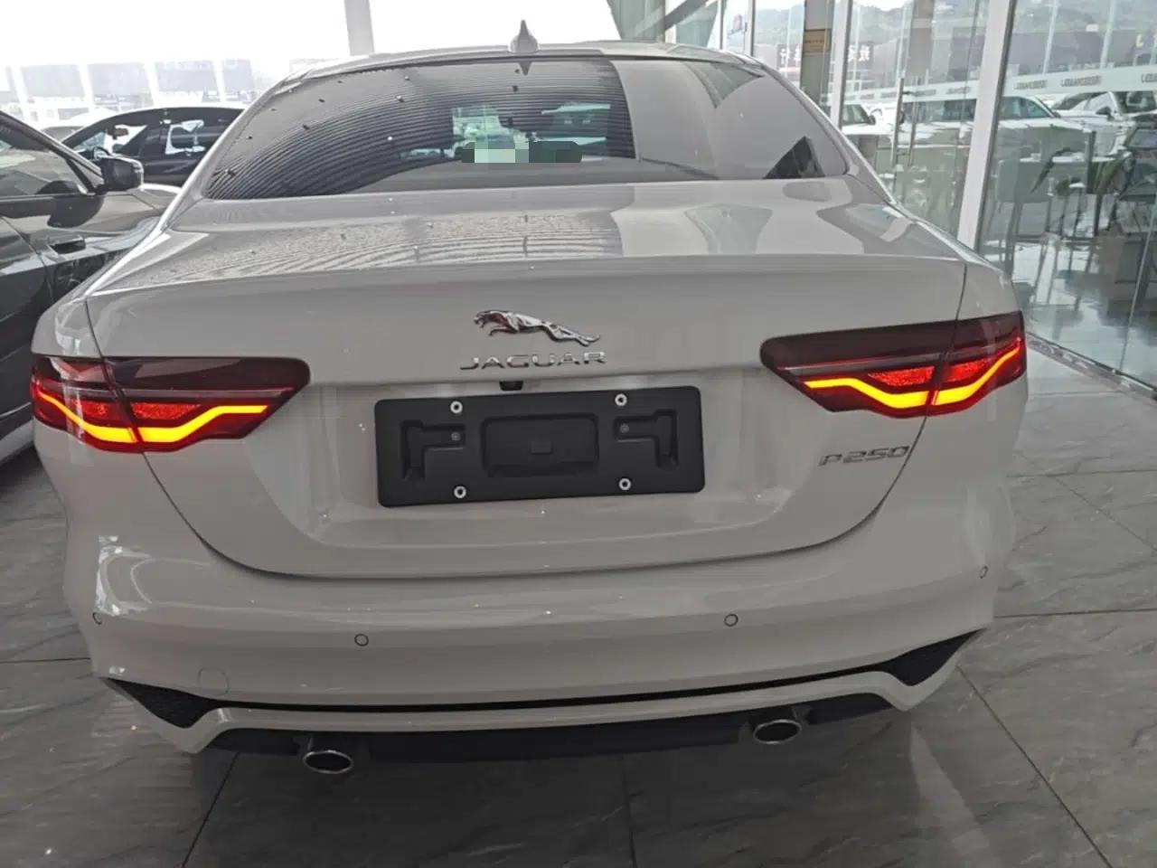Jaguar XEL 2024 2.0T 250 PS R-DYNAMIC S Advanced Sport Edition — миниатюра 5