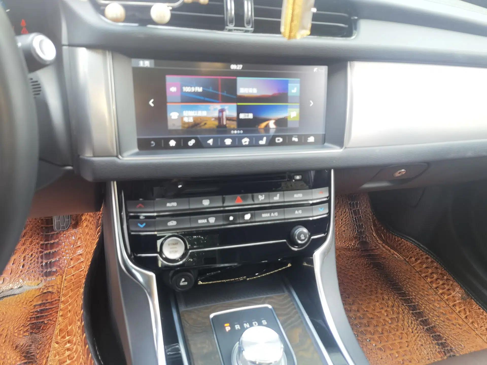 Jaguar XFL 2017 XFL 2.0T 240PS Premium Edition — миниатюра 13