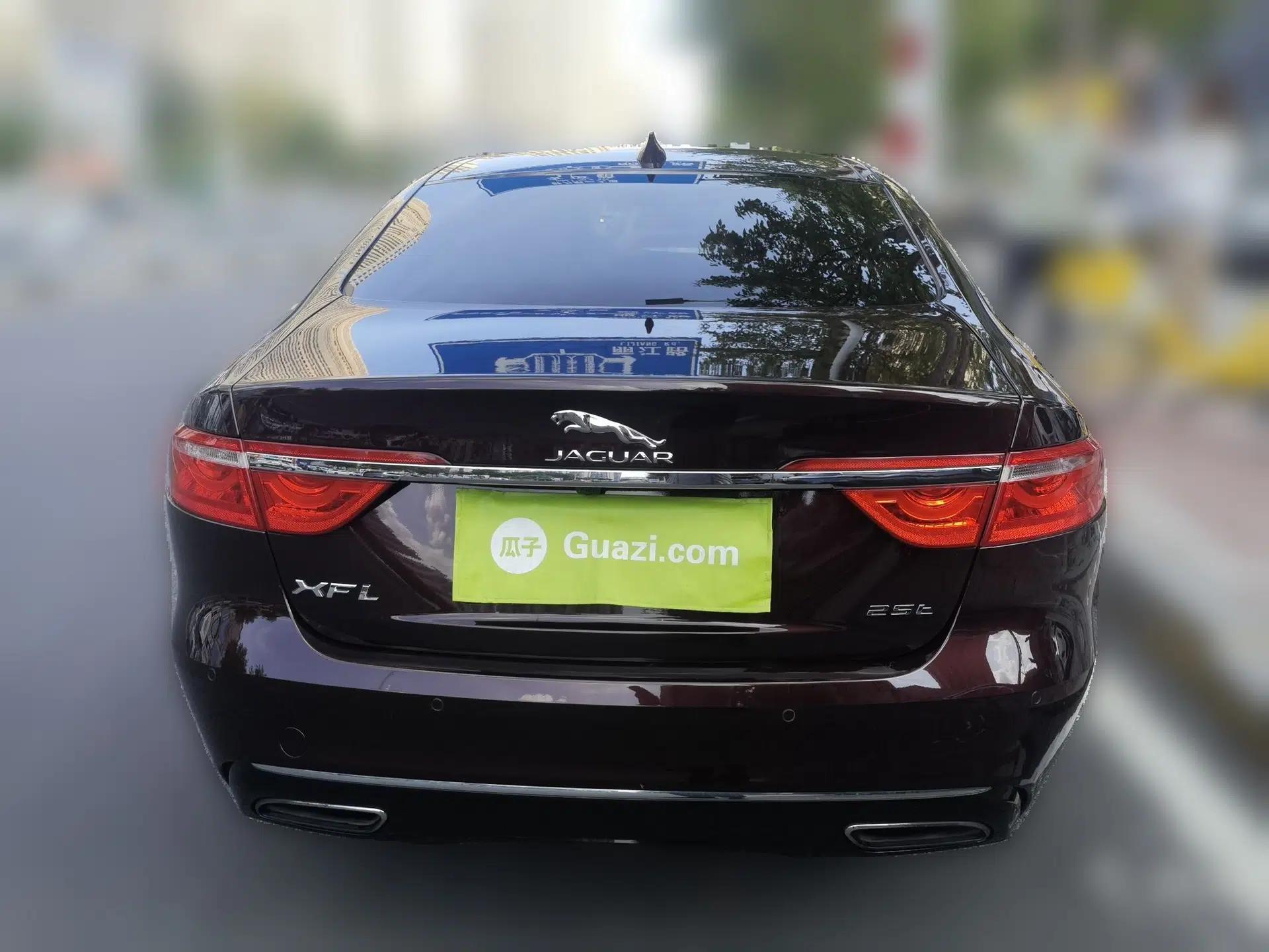 Jaguar XFL 2017 XFL 2.0T 240PS Premium Edition — миниатюра 5