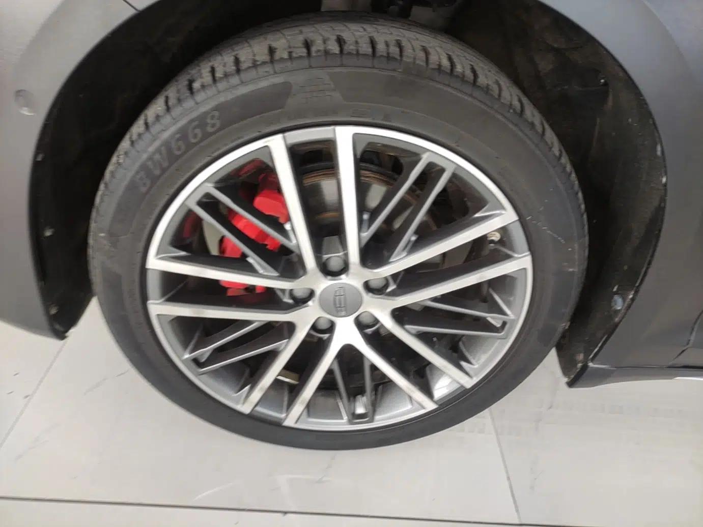 Geely Auto Preface 2023 2.0TD Prestige Version — миниатюра 10