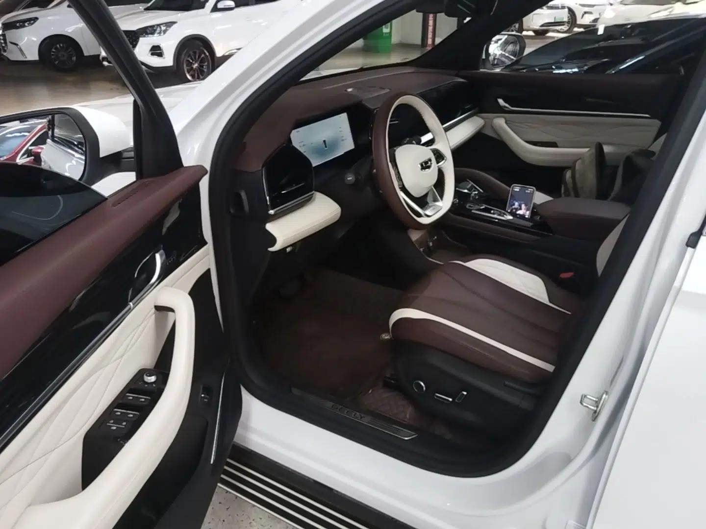 Geely Auto Monjaro L 2024 2.0TD High-Power Automatic Two-Wheel Drive Yunqi Version — миниатюра 18