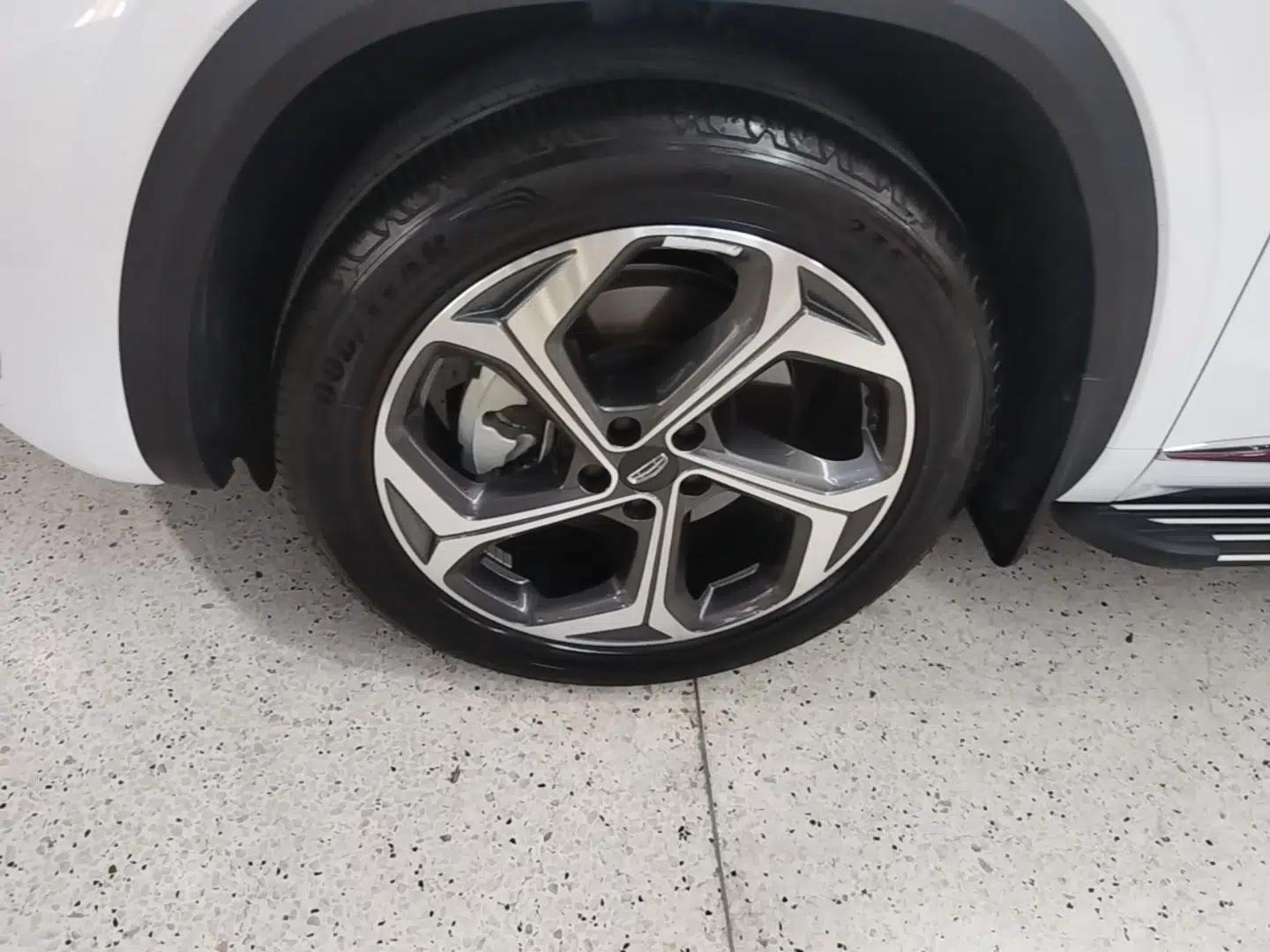 Geely Auto Monjaro L 2024 2.0TD High-Power Automatic Two-Wheel Drive Yunqi Version — миниатюра 10