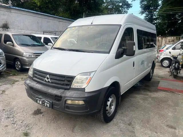 Xintu V80 2011 2.5T Long Wheelbase Mid-Roof Elite Edition