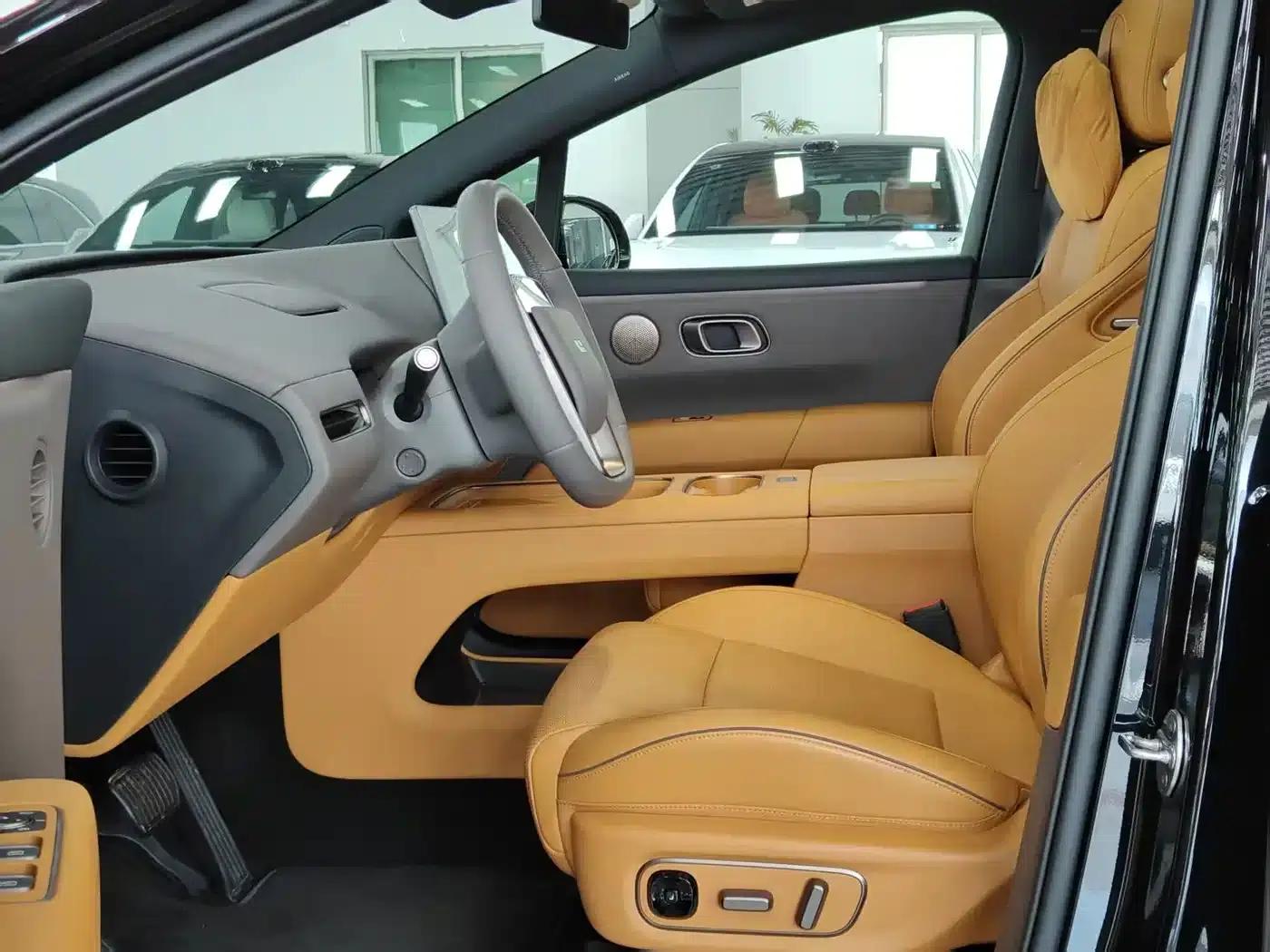Li Auto i6 2025 Two-Wheel Drive Standard Edition — миниатюра 2
