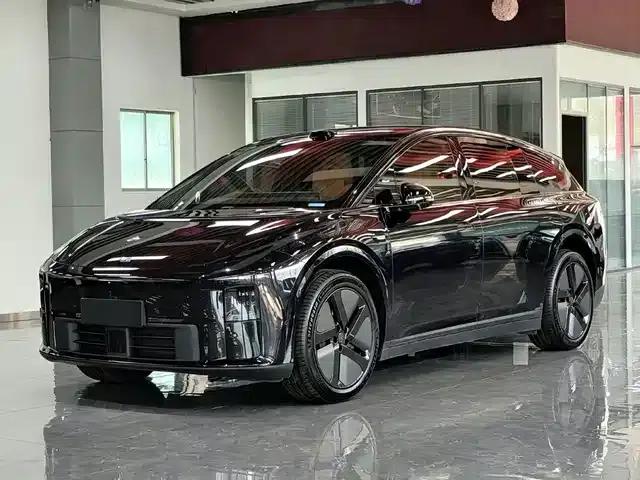 Li Auto i6 2025 Two-Wheel Drive Standard Edition