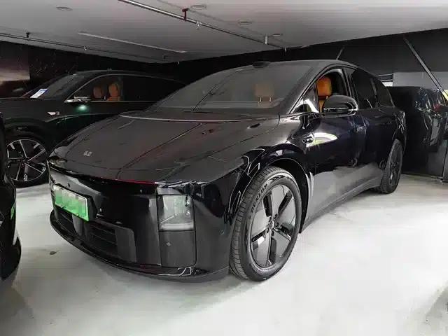 Li Auto i6 2025 Two-Wheel Drive Standard Edition