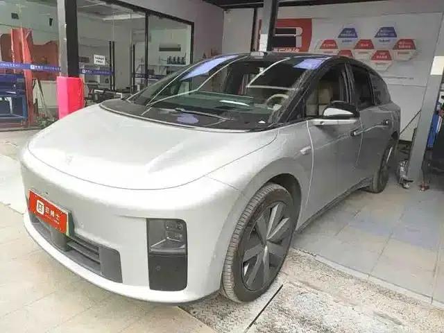 Li Auto i6 2025 Two-Wheel Drive Standard Edition