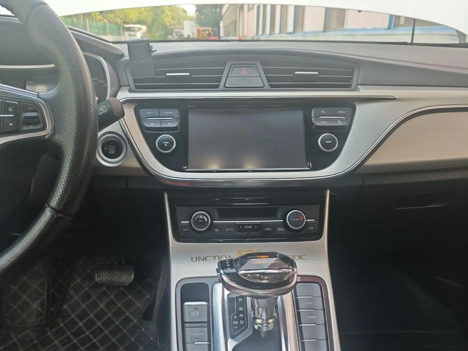 Geely Auto Emgrand GL 2017 1.8L DCT Elite Model — миниатюра 15