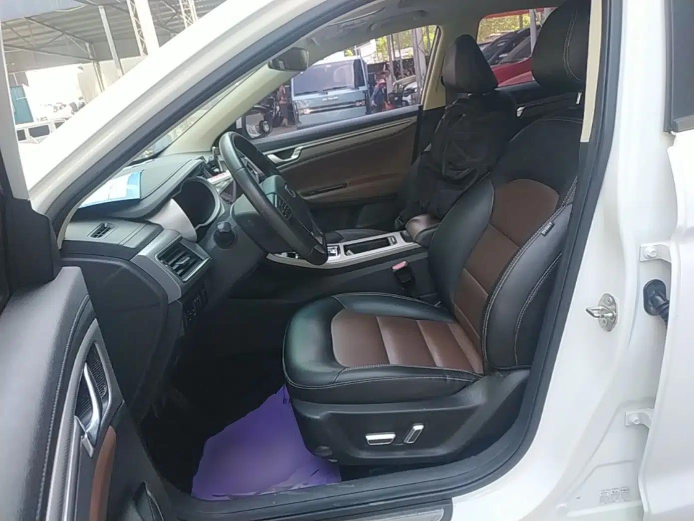 Geely Auto Emgrand GL 2019 1.4T CVT Prestige Smart Edition — миниатюра 17