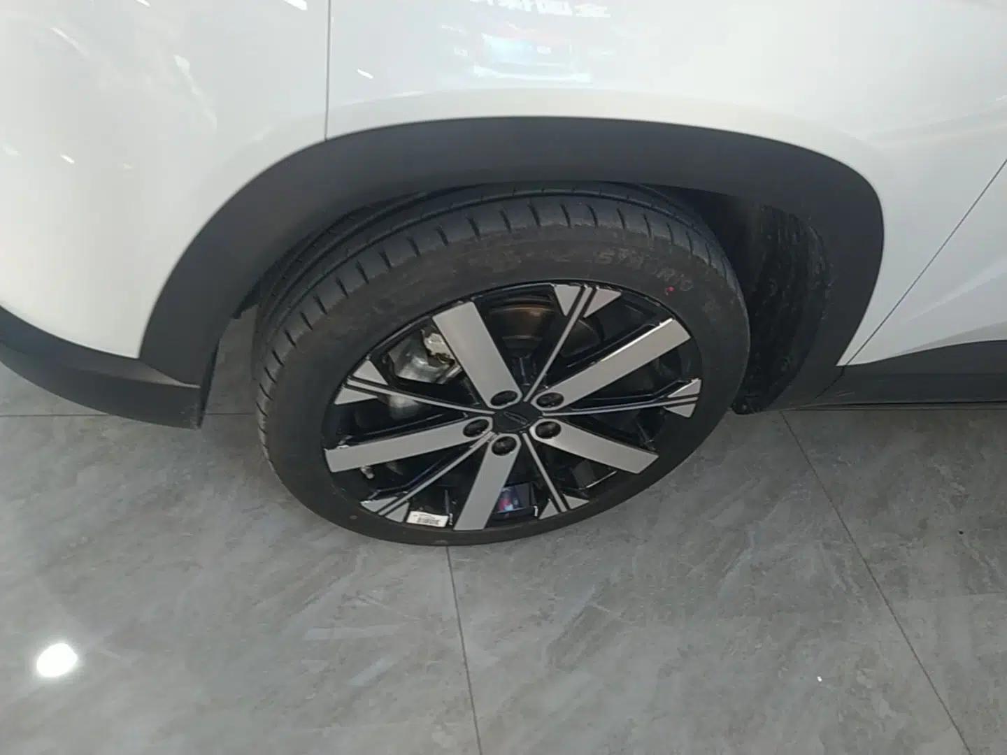 Geely Auto icon 2023 1.5TD Star Player — миниатюра 10