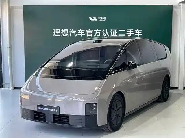 Li Auto MEGA 2025 Home Edition