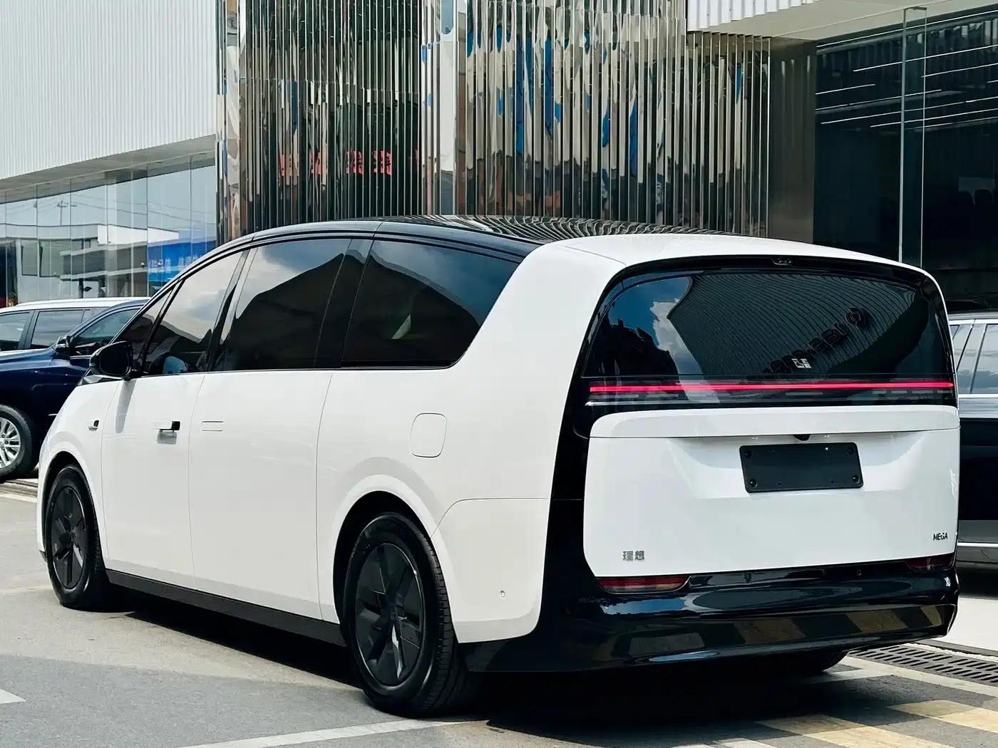 Li Auto MEGA 2025 Home Edition — миниатюра 4