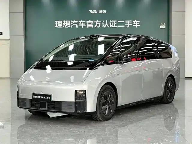 Li Auto MEGA 2024 Ultra
