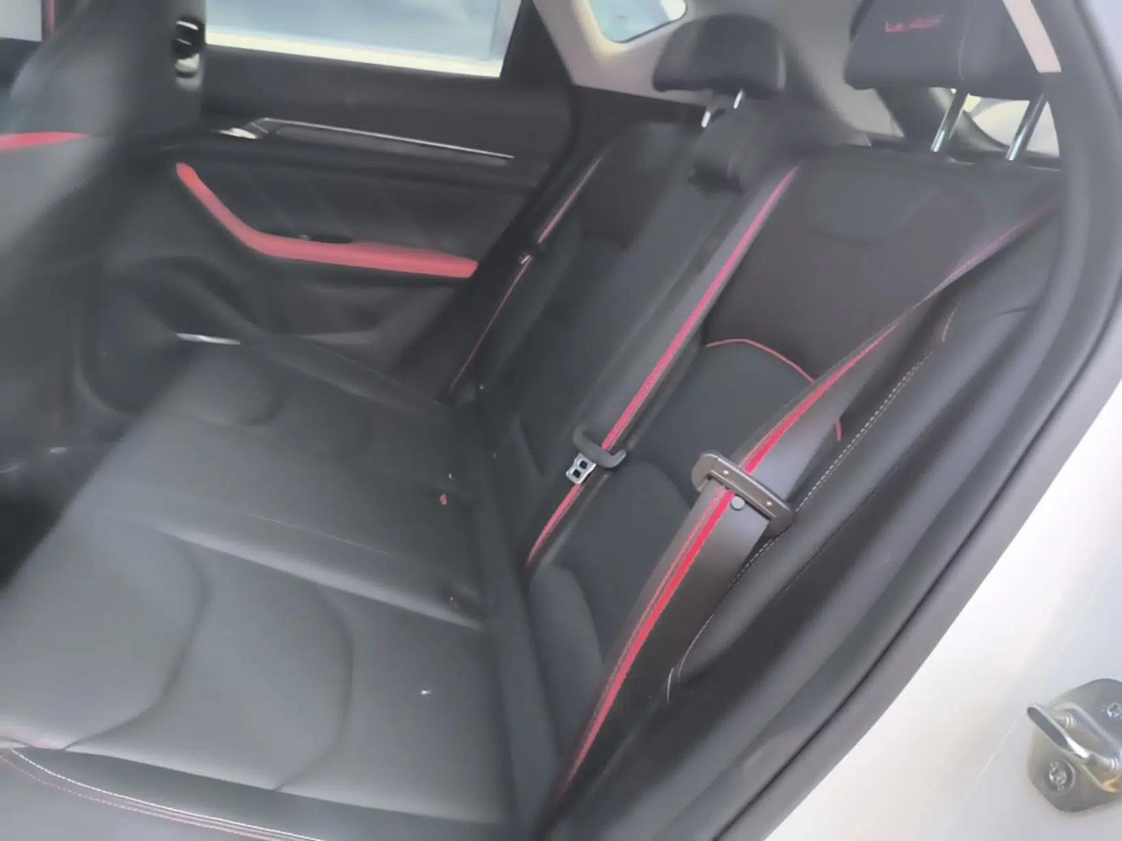 Geely Auto Emgrand S 2021 1.4T CVT Prestige Edition — миниатюра 25