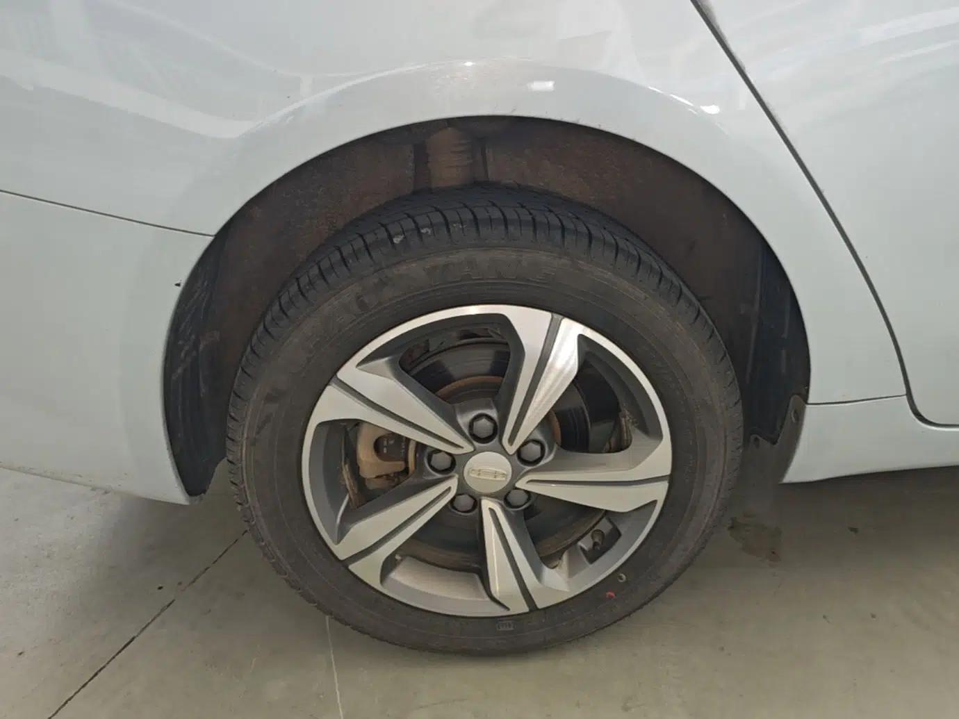 Geely Auto Emgrand L HiP 2022 1.5TD-DHT Pro 100KM Super Clean — миниатюра 11
