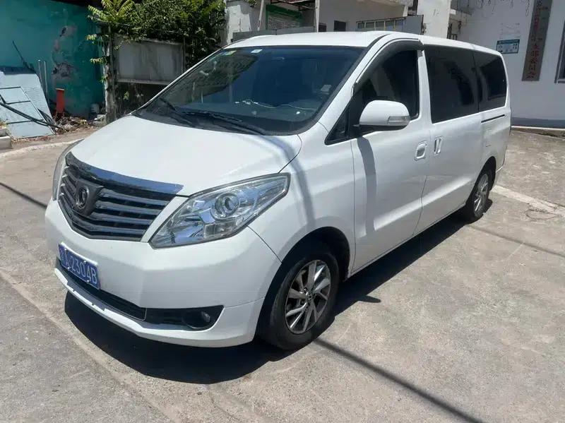 Lingzhi PLUS 2021 2.0L Manual Comfort 7-Seater — миниатюра 1